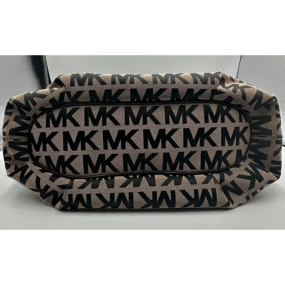 Michael Kors Beige and Black Logo Tote - Picture 5 of 9